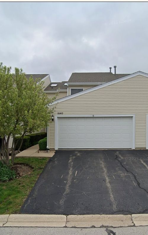 1640-1640 Hilton Head Dr, Naperville, IL, 60563-1782 | Card Image