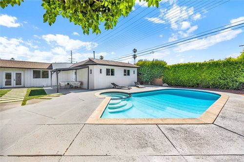 14259 Hatteras St, Van Nuys, CA, 91401-4207 | Card Image
