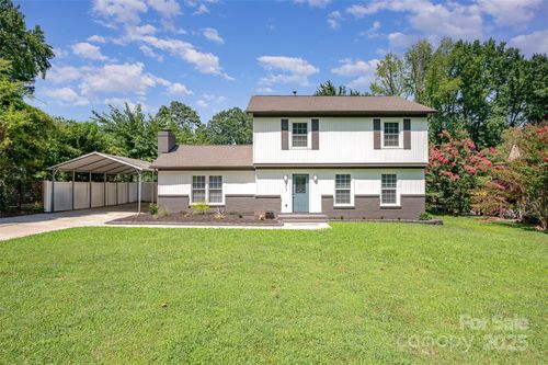 5915 Bluebonnet Rd, Charlotte, NC, 28212-6703 | Card Image