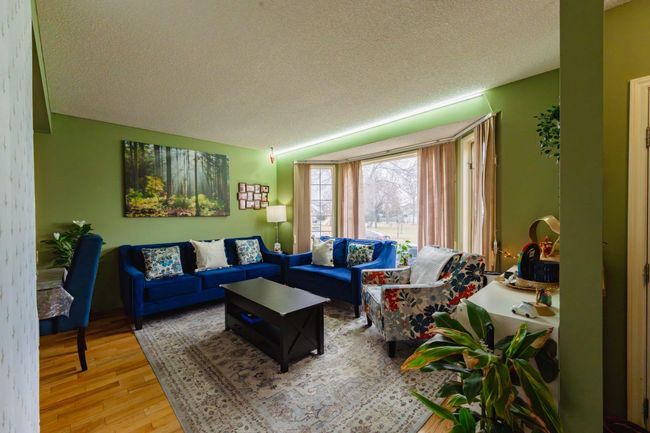 24 Laguna Close Ne, House other with 4 bedrooms, 3 bathrooms and 2 parking in Calgary AB | Image 8