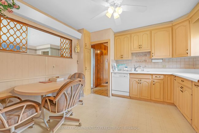86 Maple Ave, House other with 2 bedrooms, 2 bathrooms and 15 parking in Dundas ON | Image 23