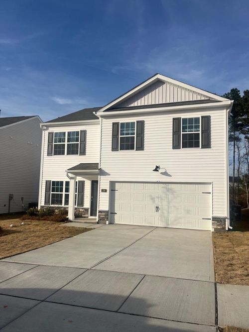 230 Palm Dr, Sanford, NC, 27332-1252 | Card Image