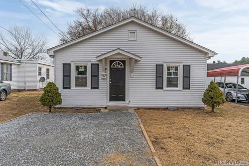 409 Olive St, Emporia, VA, 23847-2238 | Card Image