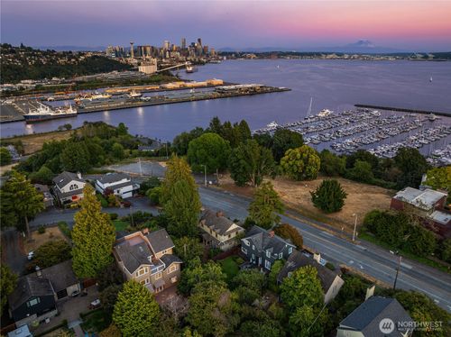 1511 Magnolia Way W, Seattle, WA, 98199-4323 | Card Image