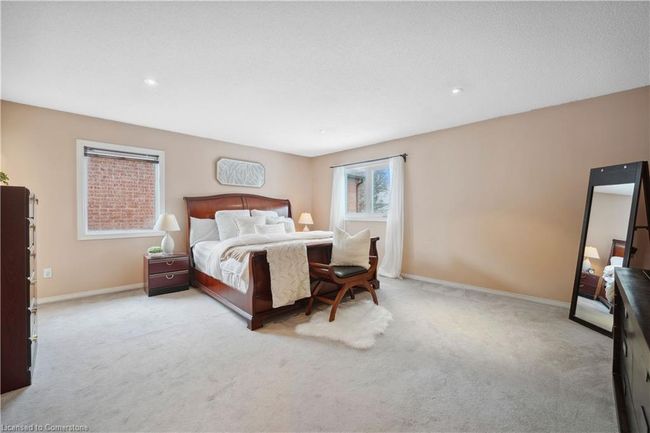 3962 Renfrew Cres, House other with 4 bedrooms, 4 bathrooms and 4 parking in Mississauga ON | Image 17