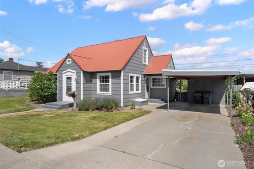 137 Hemlock Ave, Sunnyside, WA, 98944-2014 | Card Image