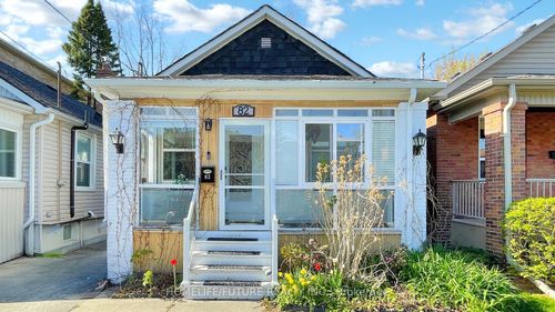 82 Heman St, Etobicoke, ON, M8V1X5 | Card Image