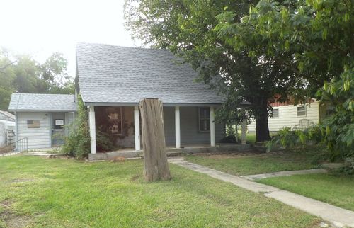 205 N Buller St, Goessel, KS, 67053-8804 | Card Image