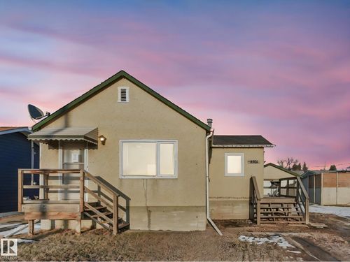 5305 46 St, Leduc, AB, T9E5W2 | Card Image