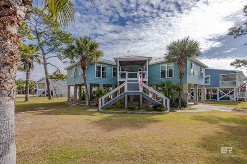 712 Pine Ln, Gulf Shores, AL, 36542-6420 | Card Image