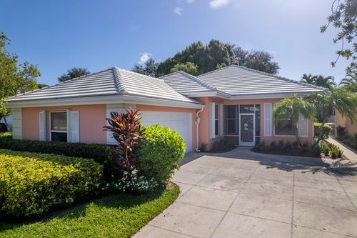 8761 Wakefield Dr, Palm Beach Gardens, FL, 33410-6365 | Card Image