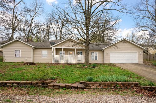 140 Apostle Dr, Reeds Spring, MO, 65737-7574 | Card Image