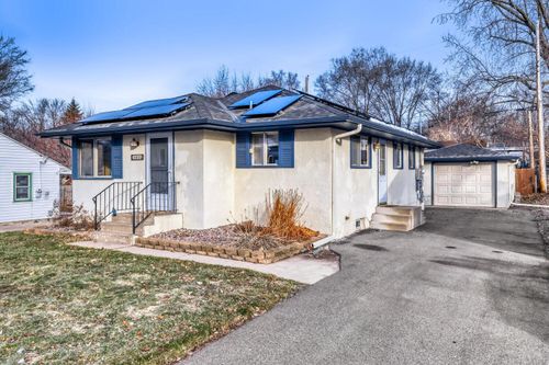 565 Hugo St Ne, Fridley, MN, 55432-1630 | Card Image