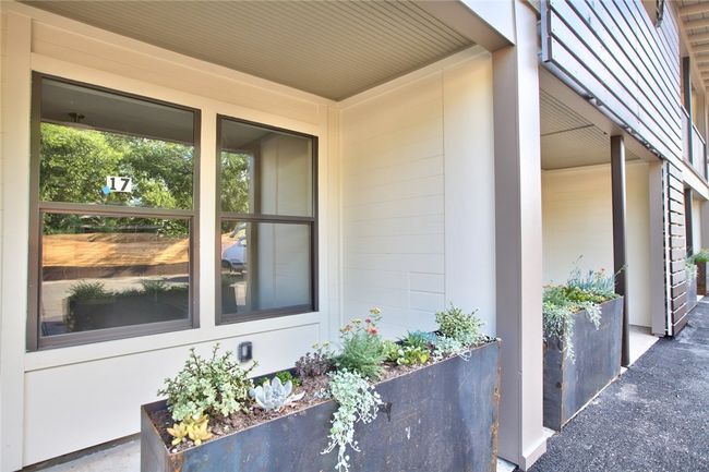 APT-117 - 924 E 51 St St, Townhouse with 1 bedrooms, 1 bathrooms and 1 parking in Austin TX | Image 29