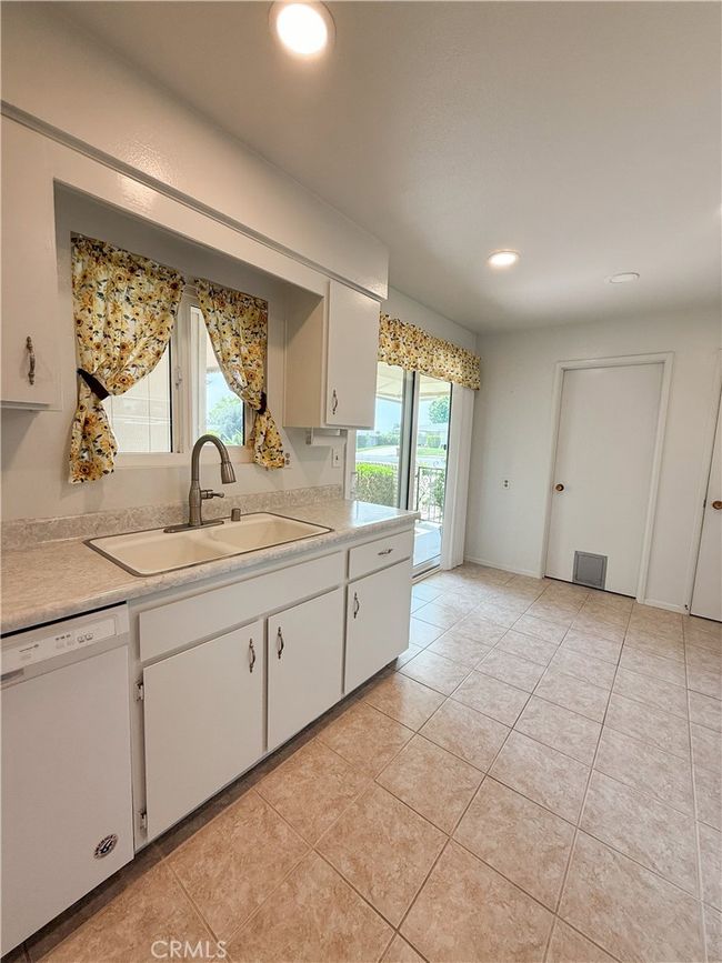 25620 Cherry Hills Blvd, Condo with 2 bedrooms, 2 bathrooms and 2 parking in Menifee CA | Image 4