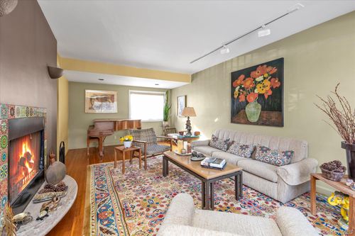 11018 67th Dr, Forest Hills, NY, 11375-2948 | Card Image