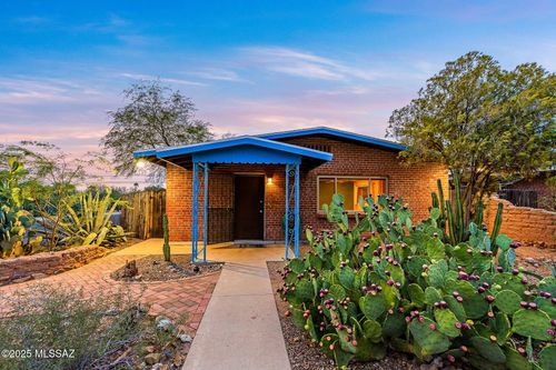 1401 E Linden St, Tucson, AZ, 85719-3633 | Card Image