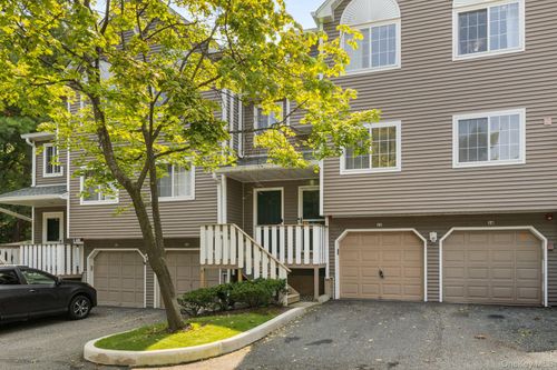 12 Hilltop Ter, Nanuet, NY, 10954-1008 | Card Image