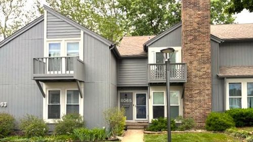 8065 Monrovia St, Lenexa, KS, 66215-2726 | Card Image