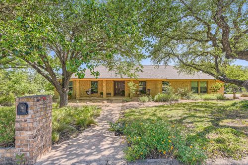 9413 El Rey Blvd, Austin, TX, 78737-1266 | Card Image