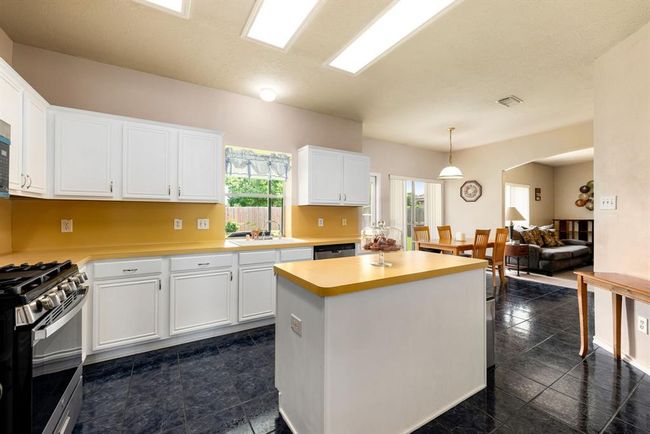 4907 Sienna Heights Ln, House other with 4 bedrooms, 3 bathrooms and 2 parking in Pasadena TX | Image 17