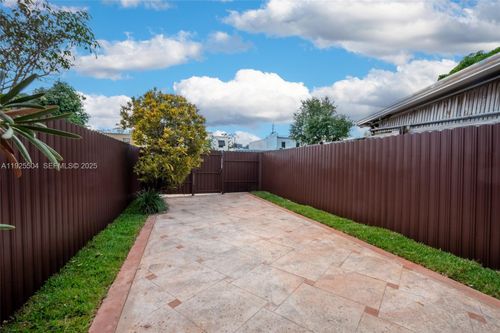 1734 Ne 142nd St, North Miami, FL, 33181-1330 | Card Image