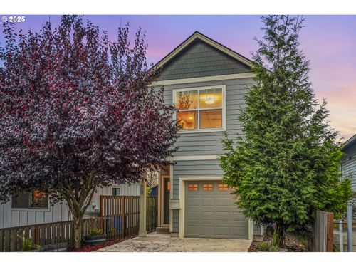 9619 N Kalmar St, Portland, OR, 97203-1012 | Card Image