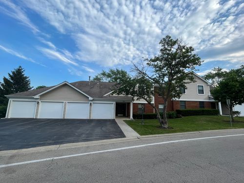 b2-355 Lambert Dr, Schaumburg, IL, 60193-1827 | Card Image