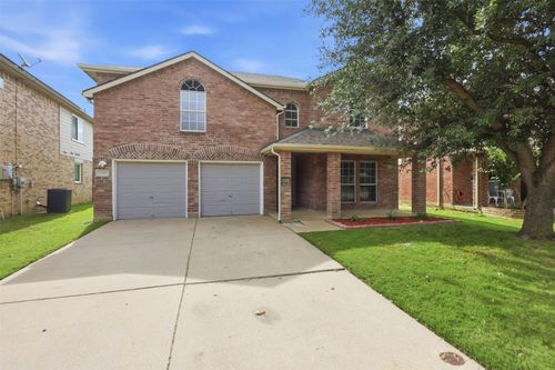 12521 Patnoe Dr, Burleson, TX, 76028-7081 | Card Image