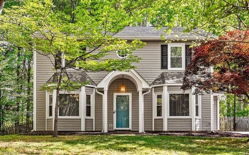 6314 River Hills Dr, Greensboro, NC, 27410-8312 | Card Image