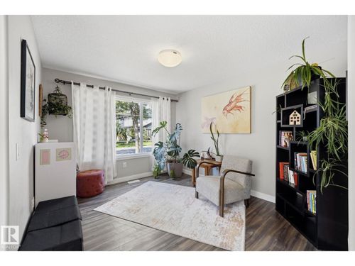 10245 152 St Nw, Edmonton, AB, T5P1Y3 | Card Image