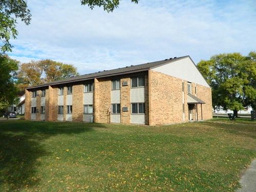 133 W 1st Ave, Hanley Falls, MN, 56245-3058 | Card Image