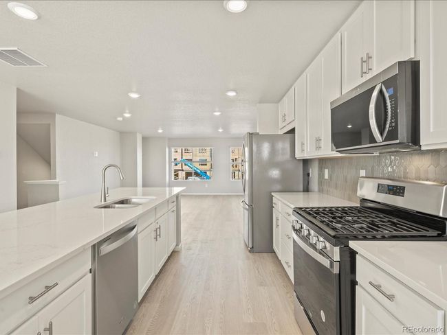 14451 Pansy Loop, Townhouse with 4 bedrooms, 4 bathrooms and 2 parking in Morrison CO | Image 14