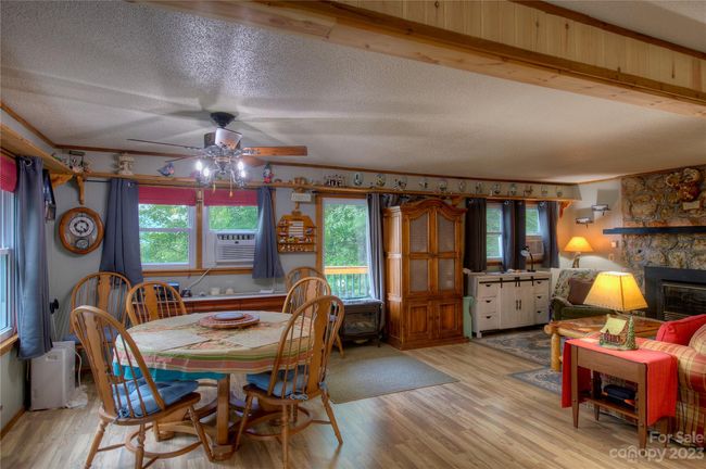 356 Hickory Hill Cir, House other with 3 bedrooms, 2 bathrooms and null parking in Spruce Pine NC | Image 5
