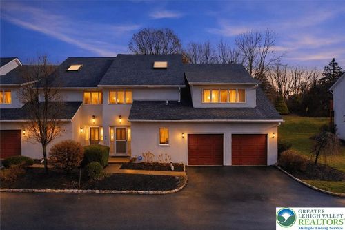 9 Aspen Ct, EASTON, PA, 18040-8158 | Card Image