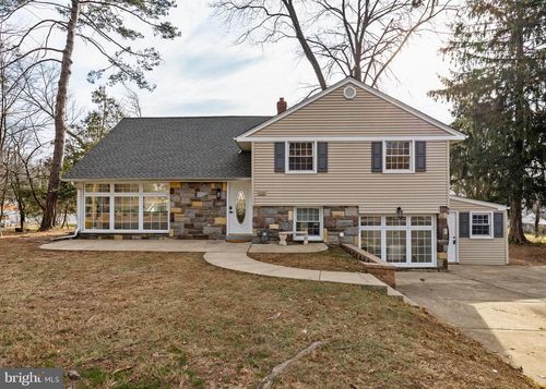 1221 Huntingdon Pike, HUNTINGDON VALLEY, PA, 19006-8326 | Card Image