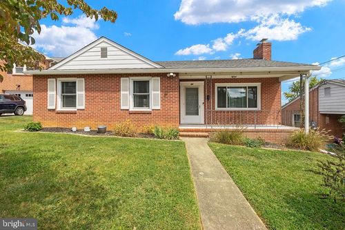 64 Chase St, Westminster, MD, 21157-4435 | Card Image