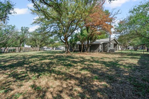 3009 Tanglewood Dr, Granbury, TX, 76048-3571 | Card Image