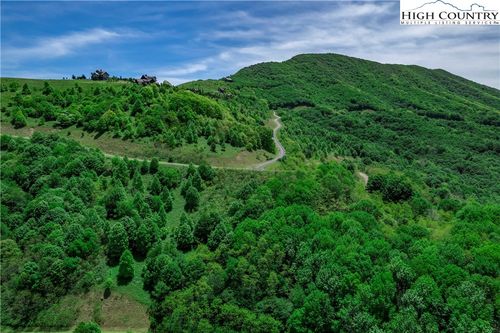 C611 Sugartree Nvno, Zionville, NC, 28698 | Card Image