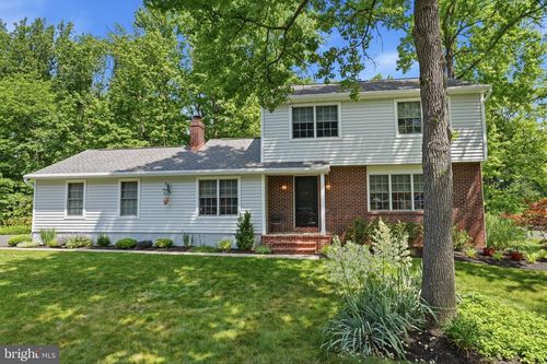 275 Aspen Rd, YARDLEY, PA, 19067-5734 | Card Image