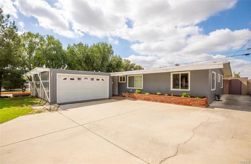 801 Maertin Ln, Fullerton, CA, 92831-3015 | Card Image