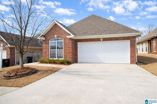 210 High Ridge Dr, PELHAM, AL, 35124-4004 | Card Image