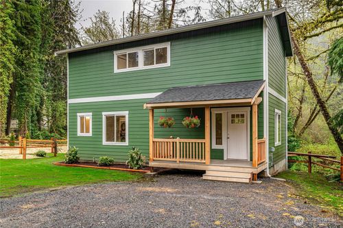 1906 238th Ave Ne, Granite Falls, WA, 98252-6000 | Card Image