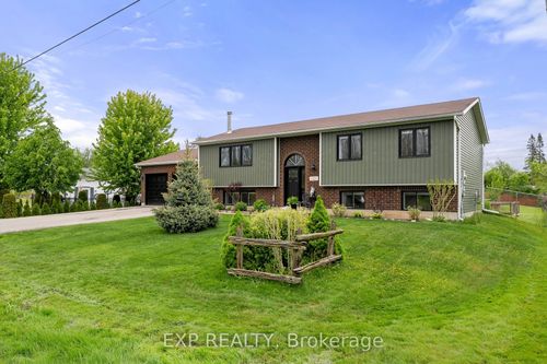 25 Holmes Point Rd, Pefferlaw, ON, L0E1N0 | Card Image
