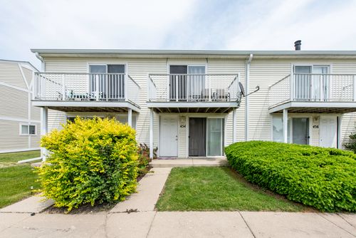 454 Meadow Green Ln, Round Lake Beach, IL, 60073-1343 | Card Image