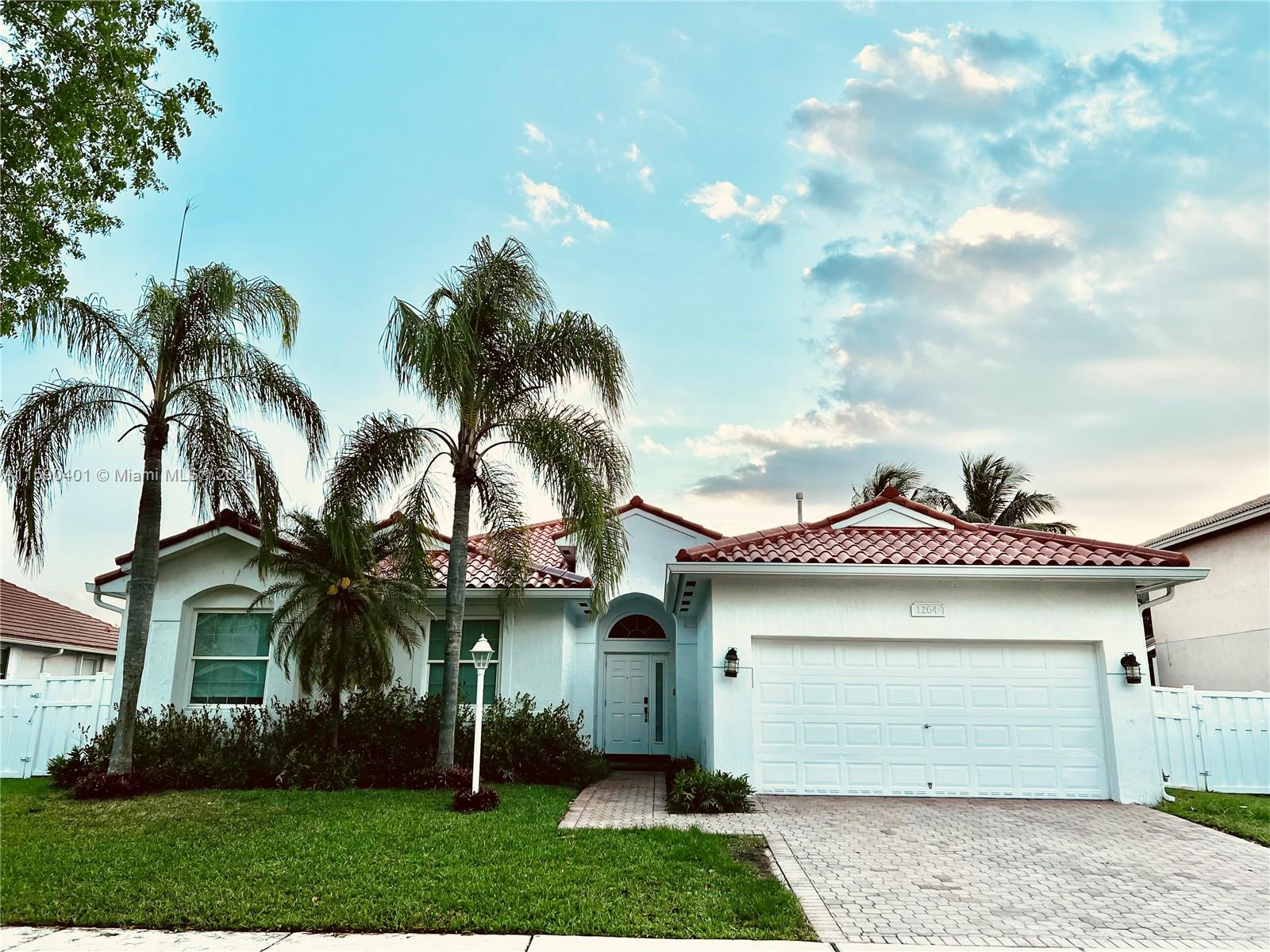 140th Ter, Pembroke Pines, FL 33028