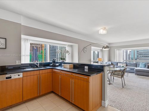 3212-1435 Brickell Ave, Miami, FL, 33131-3407 | Card Image