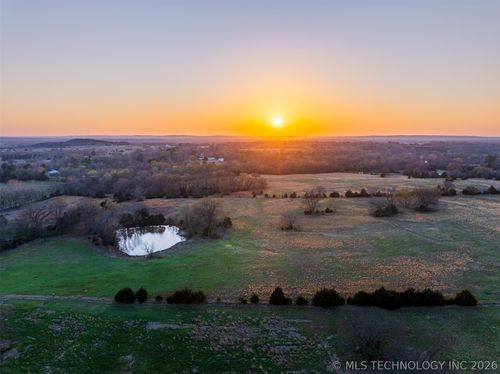 5 E 36th Street, Okmulgee, OK, 74447 | Card Image