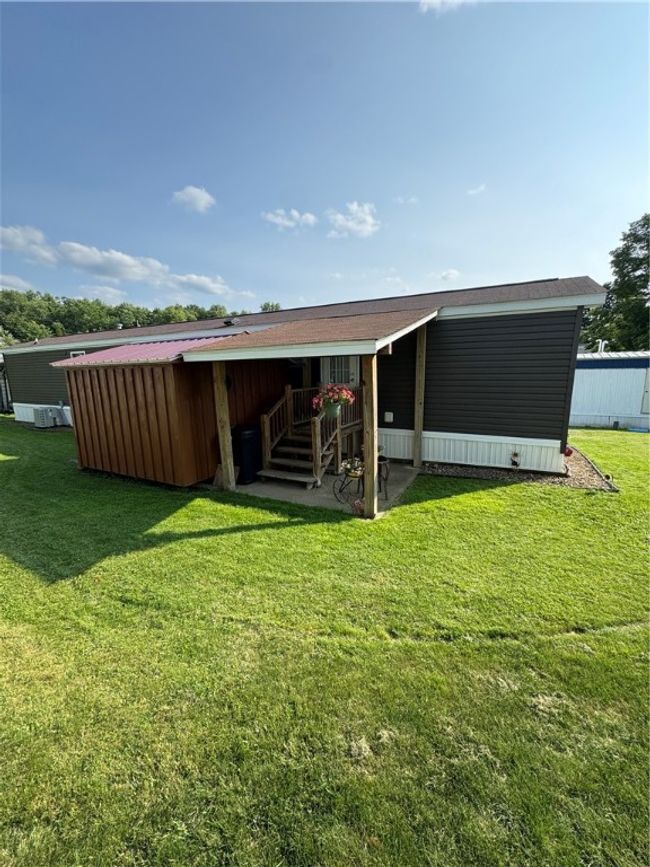 143 Knobvue Dr, House other with 3 bedrooms, 2 bathrooms and 2 parking in Freedom PA | Image 14