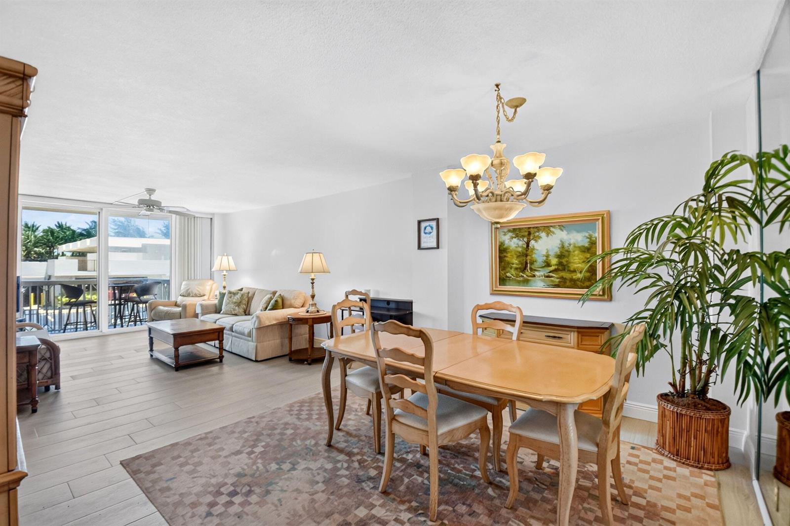 Residential in Palm Beach Shores 4